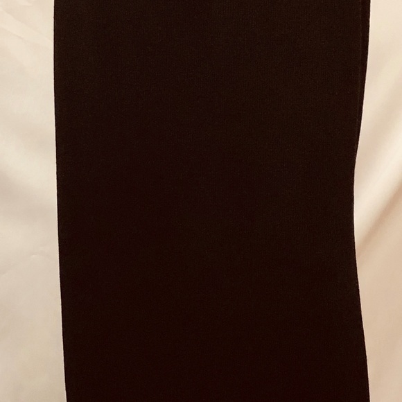 ST JOHN LONG BLACK SKIRT SIZE 8-NEW